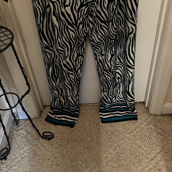 Tacera Jumpsuit! - Picture 7 of 10